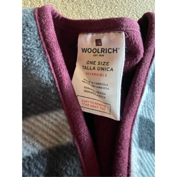 Woolrich Women's Gray Plaid Maroon Reversible Fleece Blanket Wrap TAILGATE WARM - Picture 3 of 4